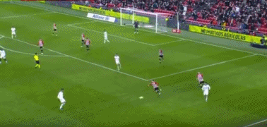 周冠宇@车手周冠宇 晒F1中国大奖赛美好瞬间：谢谢你们的